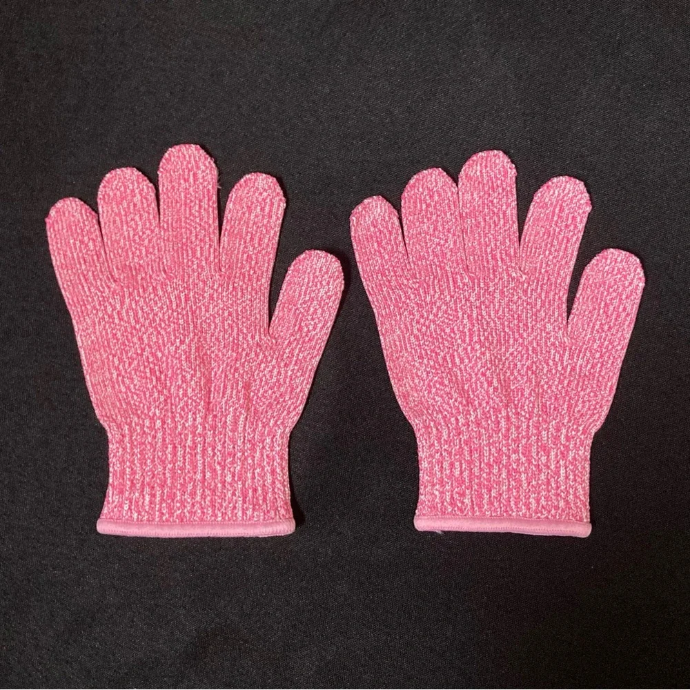 ⭐️ Pink and White Knit Little Girl’s Gloves Size Small Ages 5-7